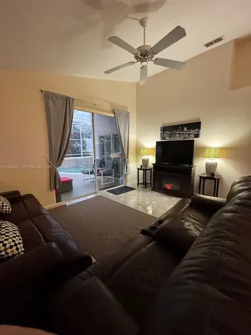 125 Cork Way Davenport FL 33897