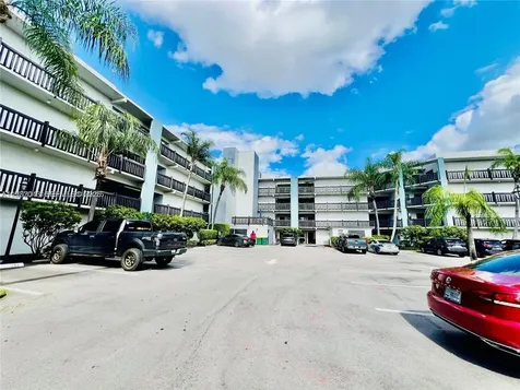 1021 Mockingbird Lane Plantation FL 33324