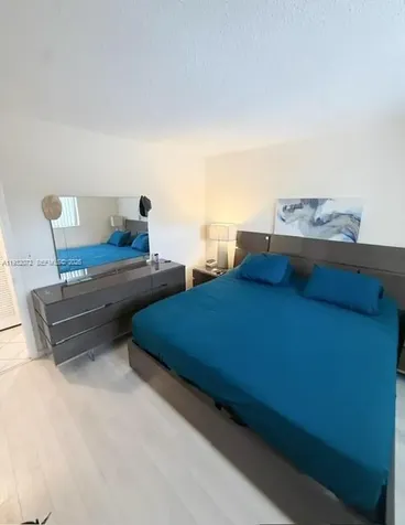 450 Paradise Isle Boulevard Hallandale Beach FL 33009