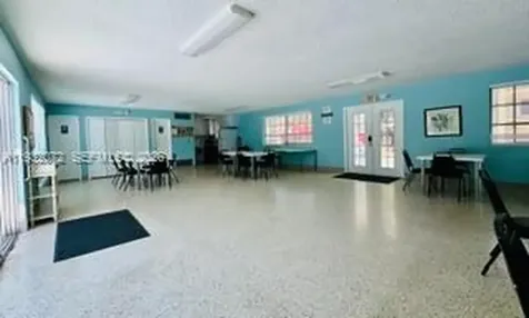 450 Paradise Isle Boulevard Hallandale Beach FL 33009