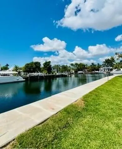 450 Paradise Isle Boulevard Hallandale Beach FL 33009