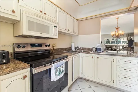 450 Paradise Isle Boulevard Hallandale Beach FL 33009