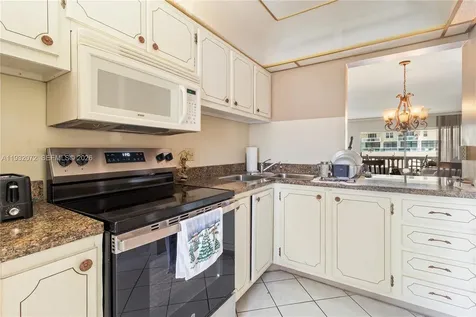 450 Paradise Isle Boulevard Hallandale Beach FL 33009