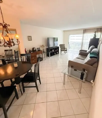 450 Paradise Isle Boulevard Hallandale Beach FL 33009