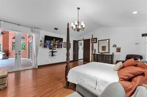 11825 S Mitchell Manor Circle Pinecrest FL 33156