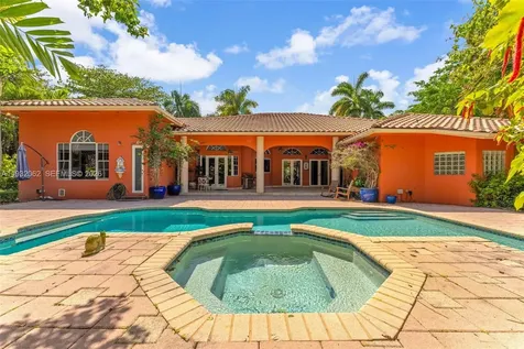 11825 S Mitchell Manor Circle Pinecrest FL 33156