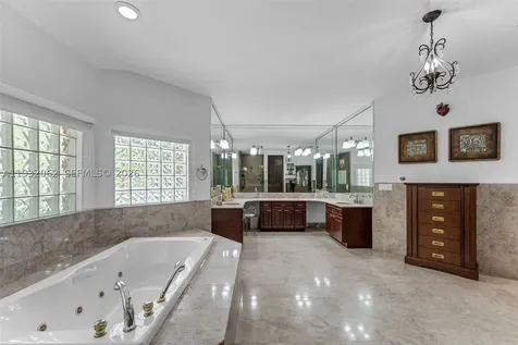 11825 S Mitchell Manor Circle Pinecrest FL 33156