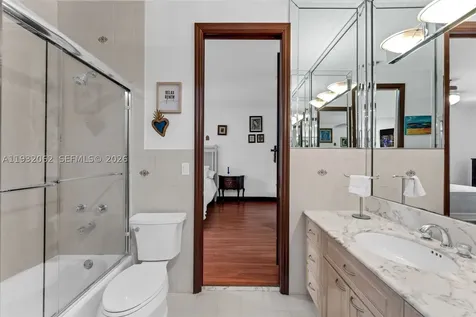 11825 S Mitchell Manor Circle Pinecrest FL 33156