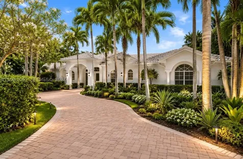 11825 S Mitchell Manor Circle Pinecrest FL 33156
