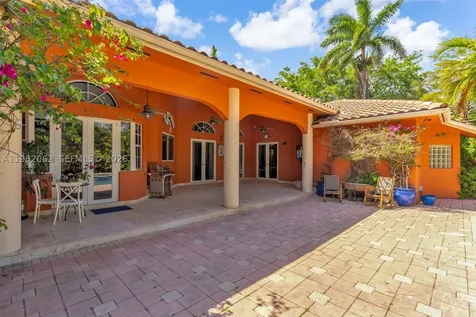 11825 S Mitchell Manor Circle Pinecrest FL 33156