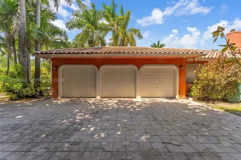 11825 S Mitchell Manor Circle Pinecrest FL 33156