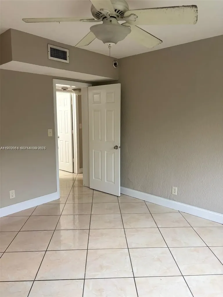 2750 Pierce Street Hollywood FL 33020