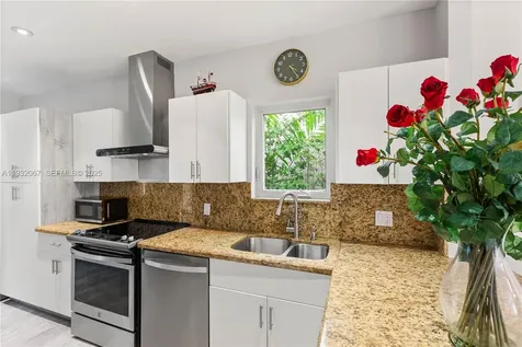 737 Alhambra Circle Coral Gables FL 33134