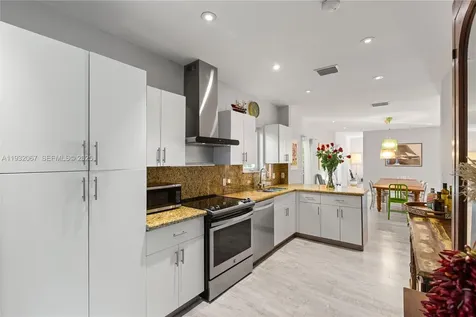 737 Alhambra Circle Coral Gables FL 33134