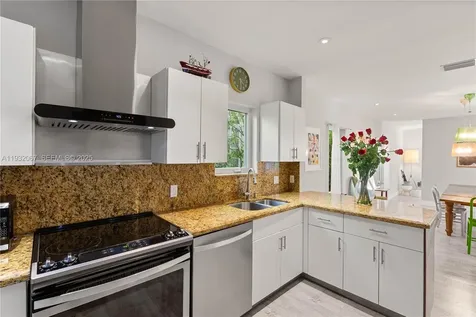 737 Alhambra Circle Coral Gables FL 33134