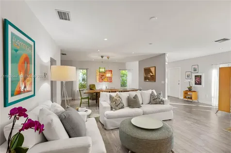 737 Alhambra Circle Coral Gables FL 33134