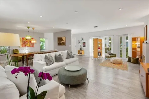 737 Alhambra Circle Coral Gables FL 33134