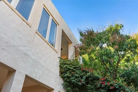 737 Alhambra Circle Coral Gables FL 33134