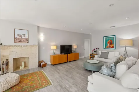 737 Alhambra Circle Coral Gables FL 33134