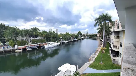 470 Paradise Isle Boulevard Hallandale Beach FL 33009
