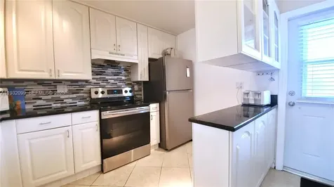 470 Paradise Isle Boulevard Hallandale Beach FL 33009