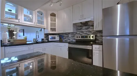 470 Paradise Isle Boulevard Hallandale Beach FL 33009