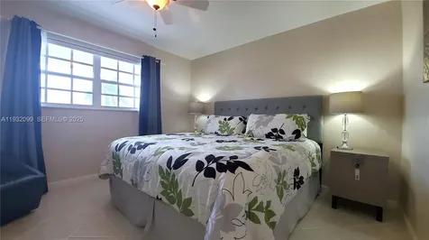 470 Paradise Isle Boulevard Hallandale Beach FL 33009
