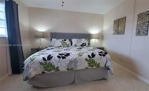 470 Paradise Isle Boulevard Hallandale Beach FL 33009