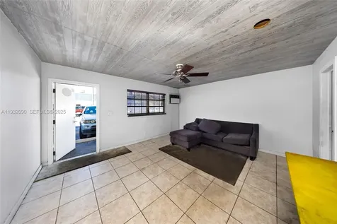 3560 NW 10th Avenue Oakland Park FL 33309