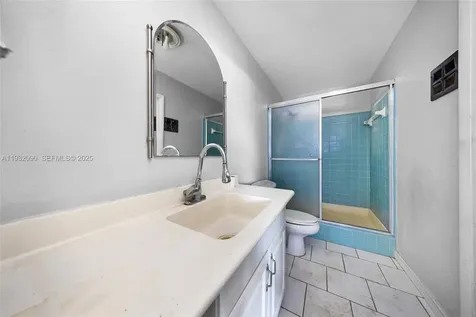 3560 NW 10th Avenue Oakland Park FL 33309