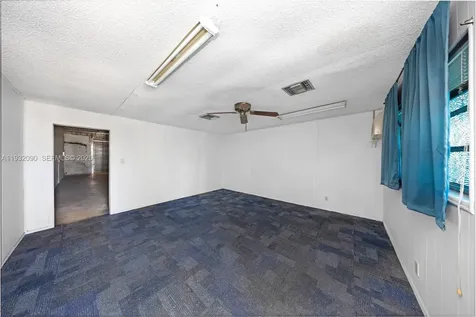 3560 NW 10th Avenue Oakland Park FL 33309