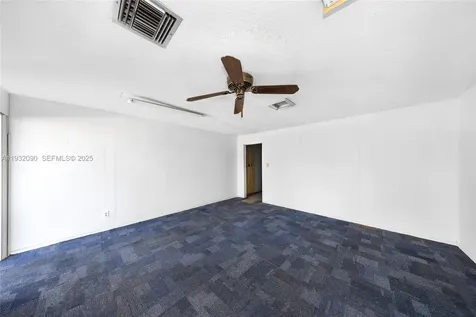 3560 NW 10th Avenue Oakland Park FL 33309