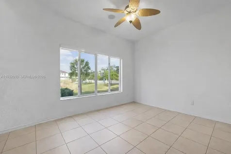 2467 SE 19th Street Homestead FL 33035