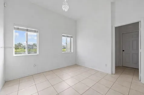 2467 SE 19th Street Homestead FL 33035