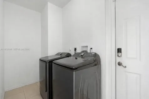 2467 SE 19th Street Homestead FL 33035