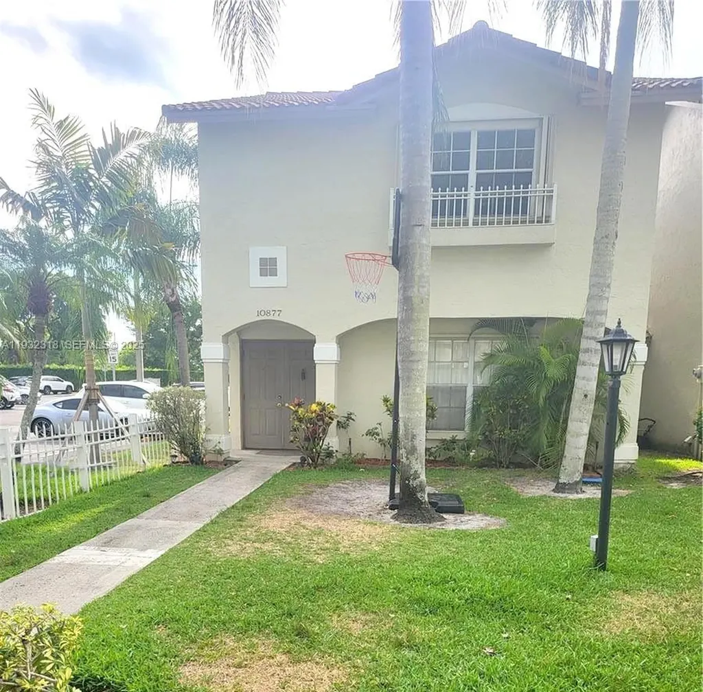 10877 NW 8th Street Pembroke Pines FL 33026