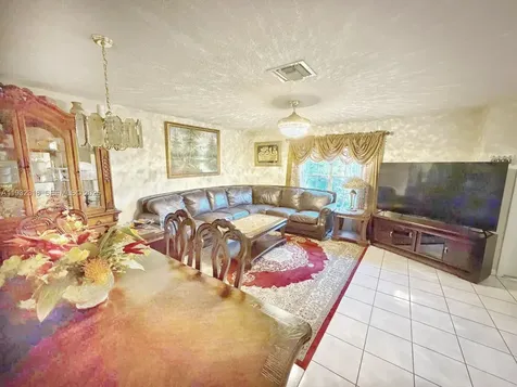 10877 NW 8th Street Pembroke Pines FL 33026