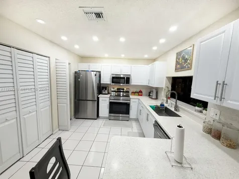 10877 NW 8th Street Pembroke Pines FL 33026