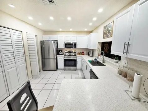 10877 NW 8th Street Pembroke Pines FL 33026