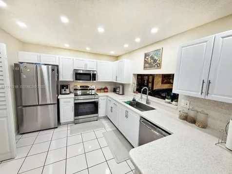 10877 NW 8th Street Pembroke Pines FL 33026