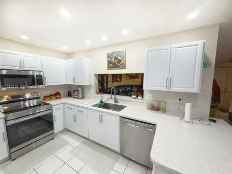 10877 NW 8th Street Pembroke Pines FL 33026
