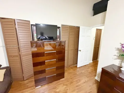 10877 NW 8th Street Pembroke Pines FL 33026