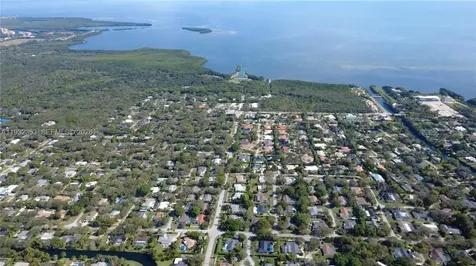 7700 SW 168th Terrace Palmetto Bay FL 33157