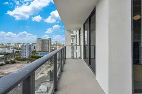 11 NE 6 Street Miami FL 33132
