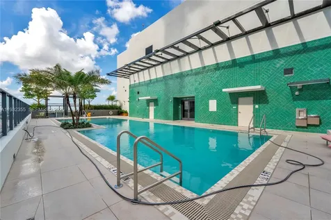 11 NE 6 Street Miami FL 33132