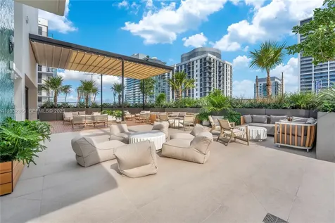 11 NE 6 Street Miami FL 33132