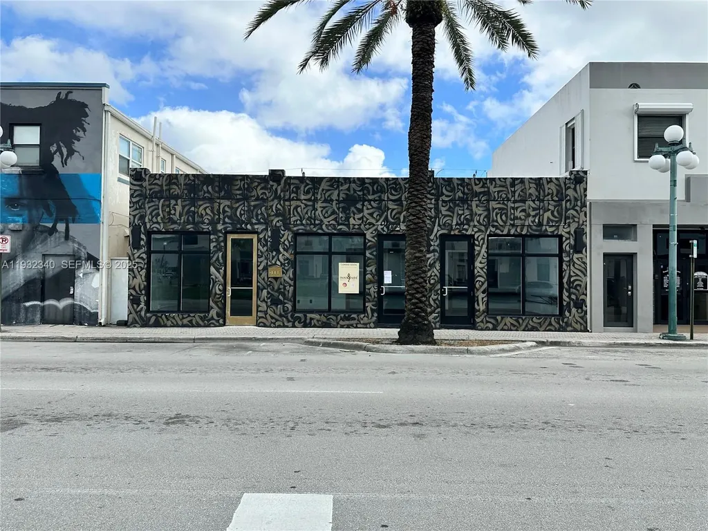 111 S 21 Avenue Hollywood FL 33020