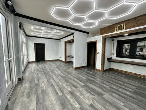 111 S 21 Avenue Hollywood FL 33020