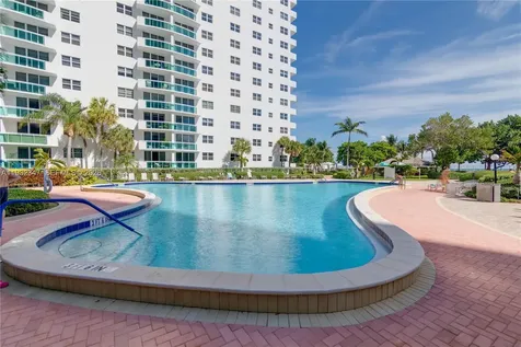 3001 S Ocean Drive Hollywood FL 33019