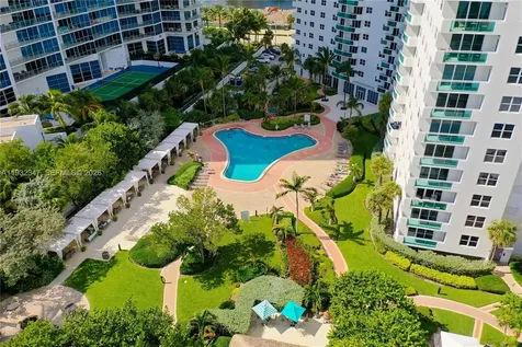 3001 S Ocean Drive Hollywood FL 33019